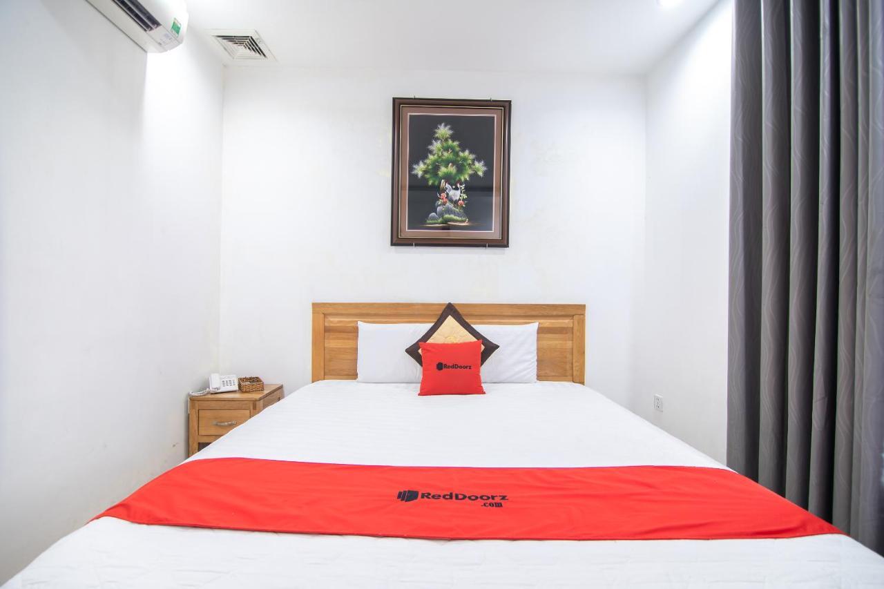 Reddoorz Plus New Sun Hotel Хошимін Екстер'єр фото