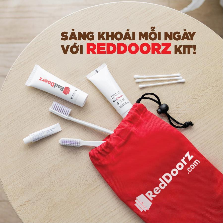 Reddoorz Plus New Sun Hotel Хошимін Екстер'єр фото
